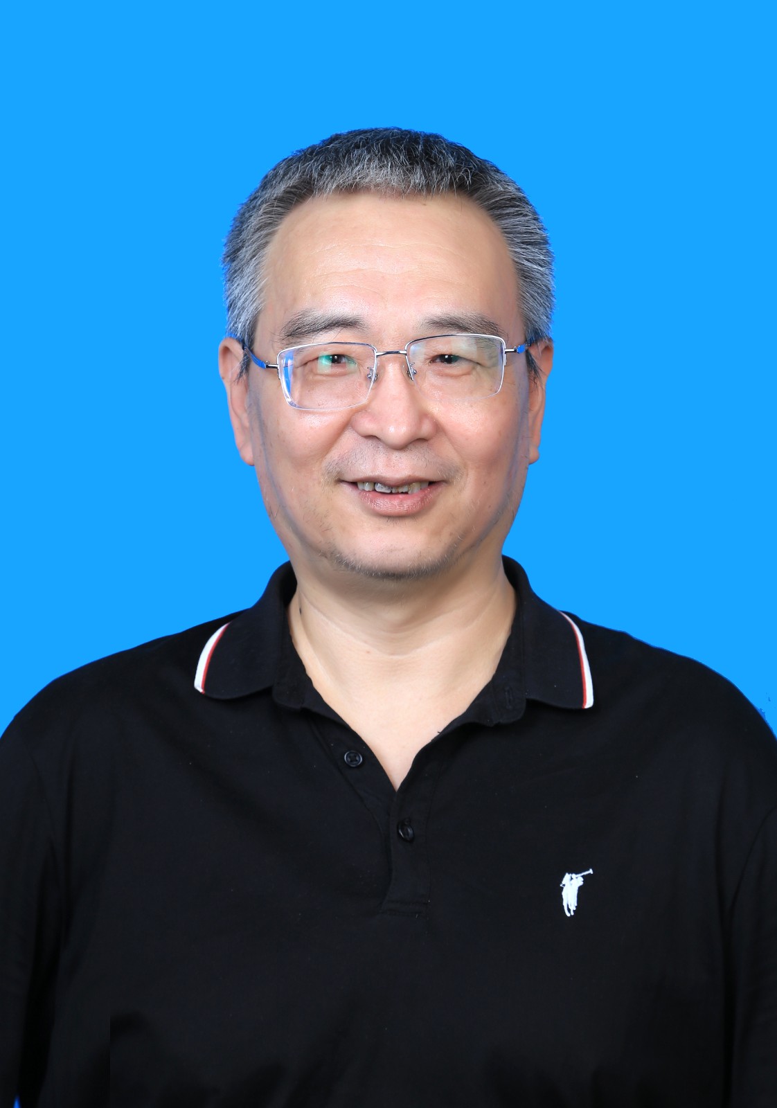李嵬.jpg